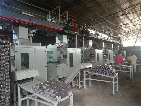 福建海源三維打印 自主研發(fā)食用菌全自動(dòng)裝袋沖孔施膠生產(chǎn)線，推動(dòng)工廠化生產(chǎn)革新